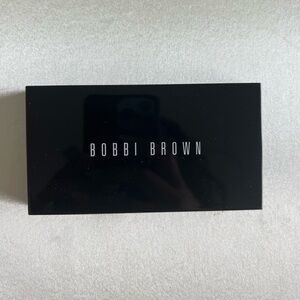 Bobbi Brown Skin Weightless Powder Foundation in Beige 3